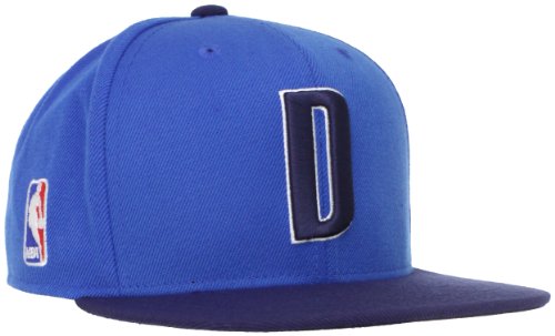 NBA Dallas Mavericks Authentic On-Court Adjustable Snapback cap, One Size